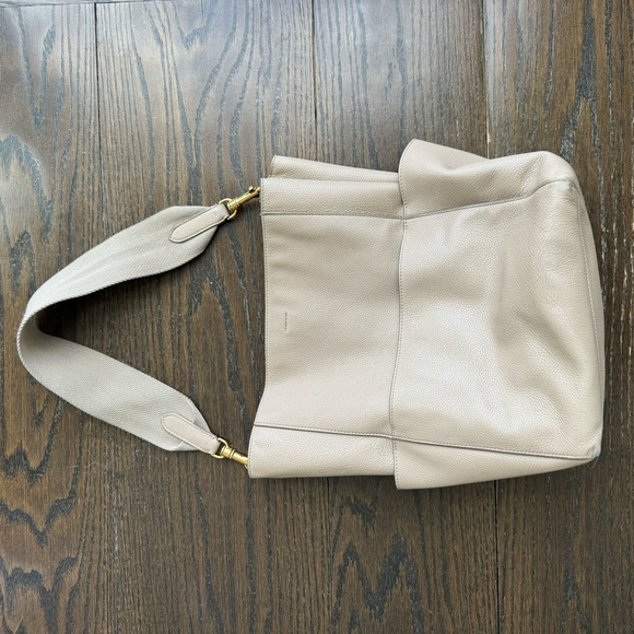 Celine Seau Sangle Bucket Bag in Grey / Taupe - Picture 6 of 11